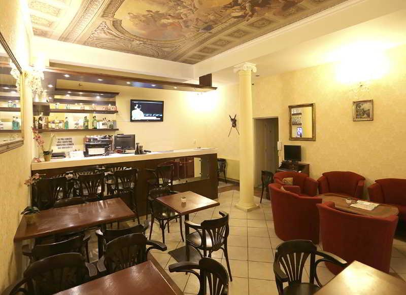 Hotel Donatello ปราก ภายนอก รูปภาพ
