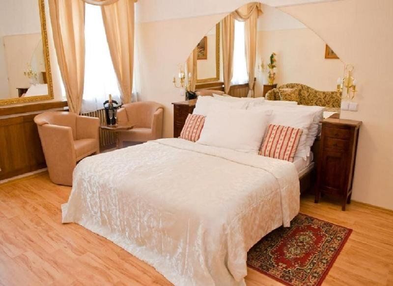 Hotel Donatello ปราก ภายนอก รูปภาพ
